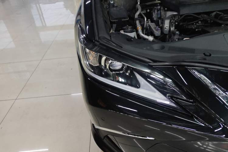 Used Lexus ES 2023 200 Excellence Edition