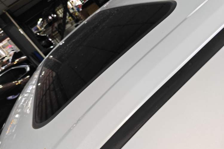 Used Toyota Granvia 2024 2.5L Hybrid Comfort Edition
