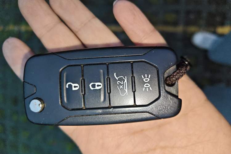 Used Jeep Renegade 2018 Connected Large Screen Version 180T Automatic High-Energy Edition Vehicle Key