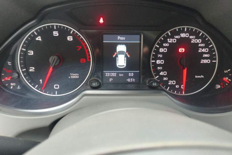 Used Audi Q5 2012 2.0TFSI Comfort Version
