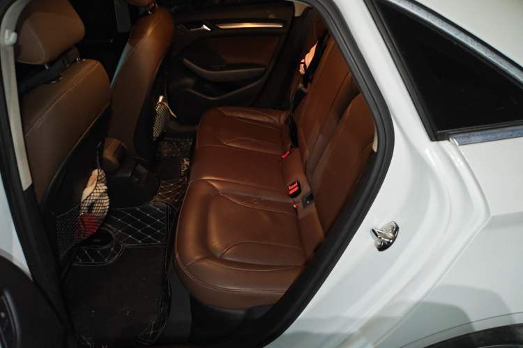 Used Audi A3 2017 Limousine 35 TFSI Fashion Model Left Rear Seat