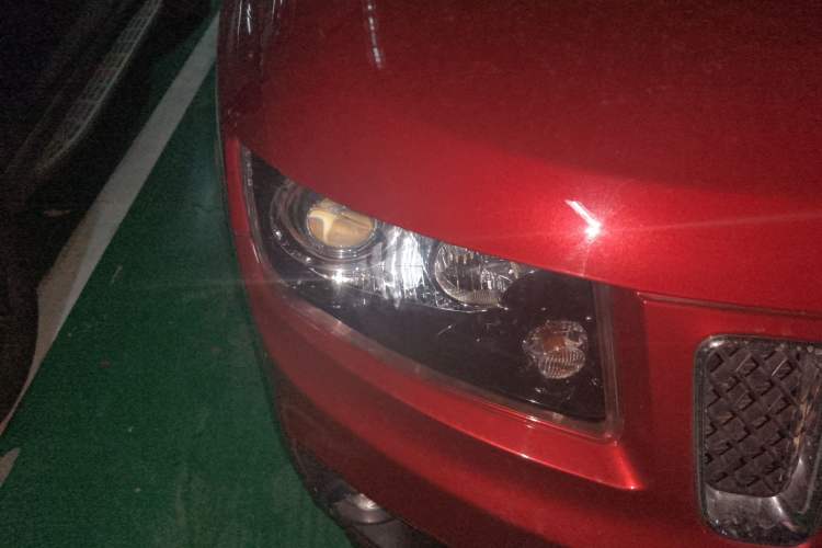 Used Jeep Compass 2013 2.0L two-wheel drive sport version
