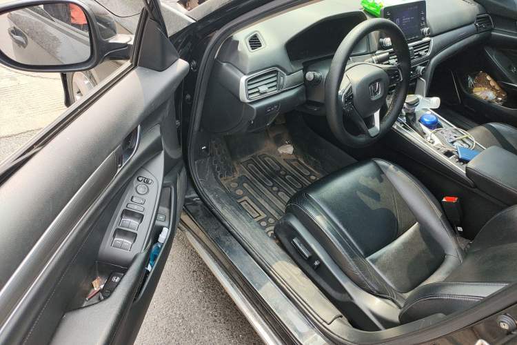 Used Honda Accord 2018 260TURBO Elite Edition China VI Driver Seat