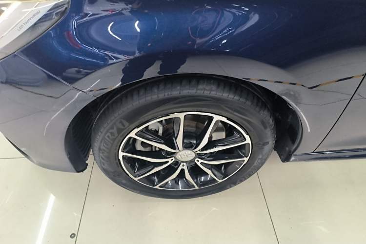 Used BYD Song MAX 2018 1.5T Automatic Smart Connect Elite Model with 6 Seats
