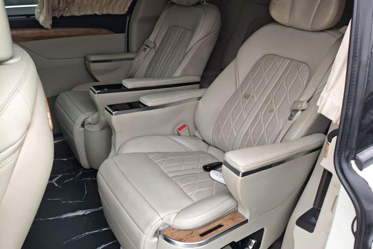 Used Buick GL8 2018 ES 28T Comfort Model China VI Standard Left Rear Seat