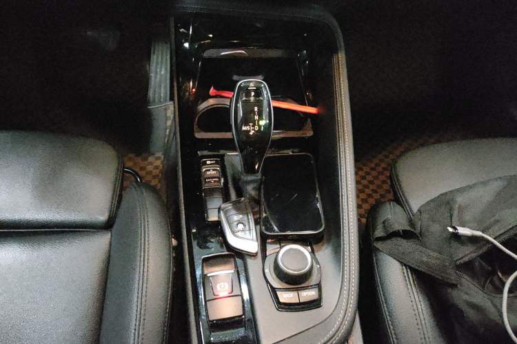 Used BMW X2 2019 sDrive20i M Sport Package China VI Emission Standard Gear Lever