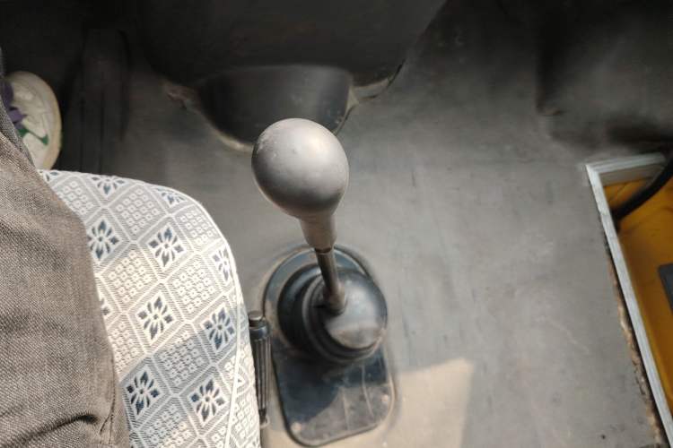 Used Iveco Daily 2014 2.5T-A35 NJ6484ACM47Z4