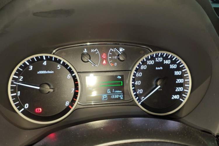 Used Nissan Sylphy 2016 1.6XE CVT Comfort Edition Instrument Cluster