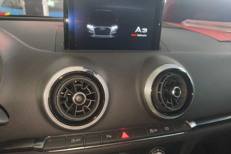 Used Audi A3 2020 Limousine 35 TFSI Fashion Edition China VI Emission Standard
