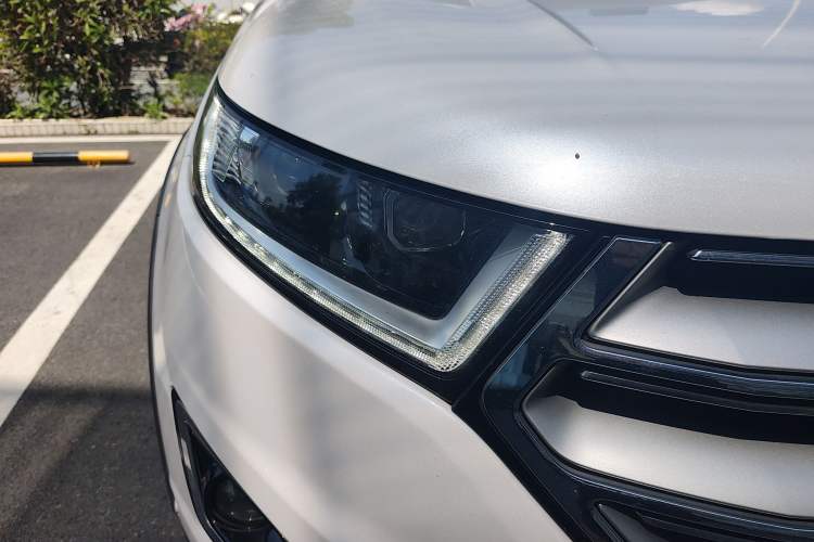 Used Ford Edge 2016 EcoBoost 245 Four-Wheel Drive Titanium 7-Seater