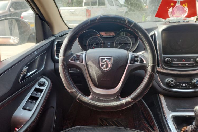 Used Baojun 560 2016 1.5T Manual Luxury Model

