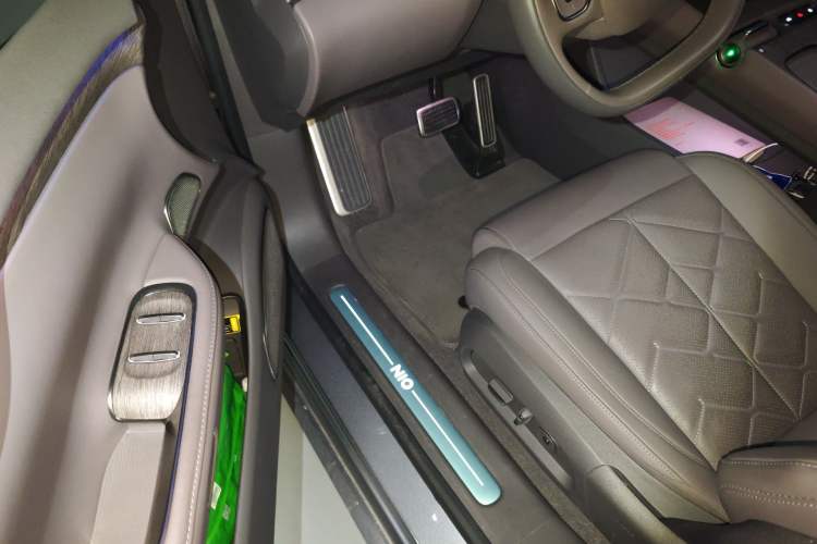 Used Nio ET7 2024 75 kWh Executive Edition Driver Seat