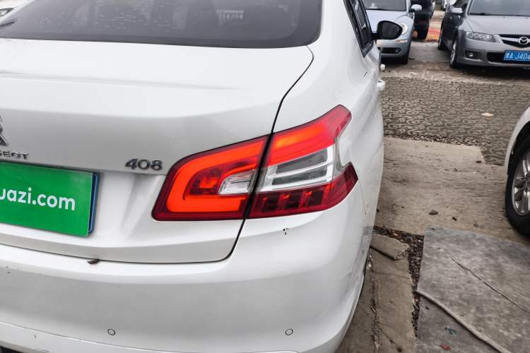 Used Peugeot 408 2014 1.8L Manual Leading Edition