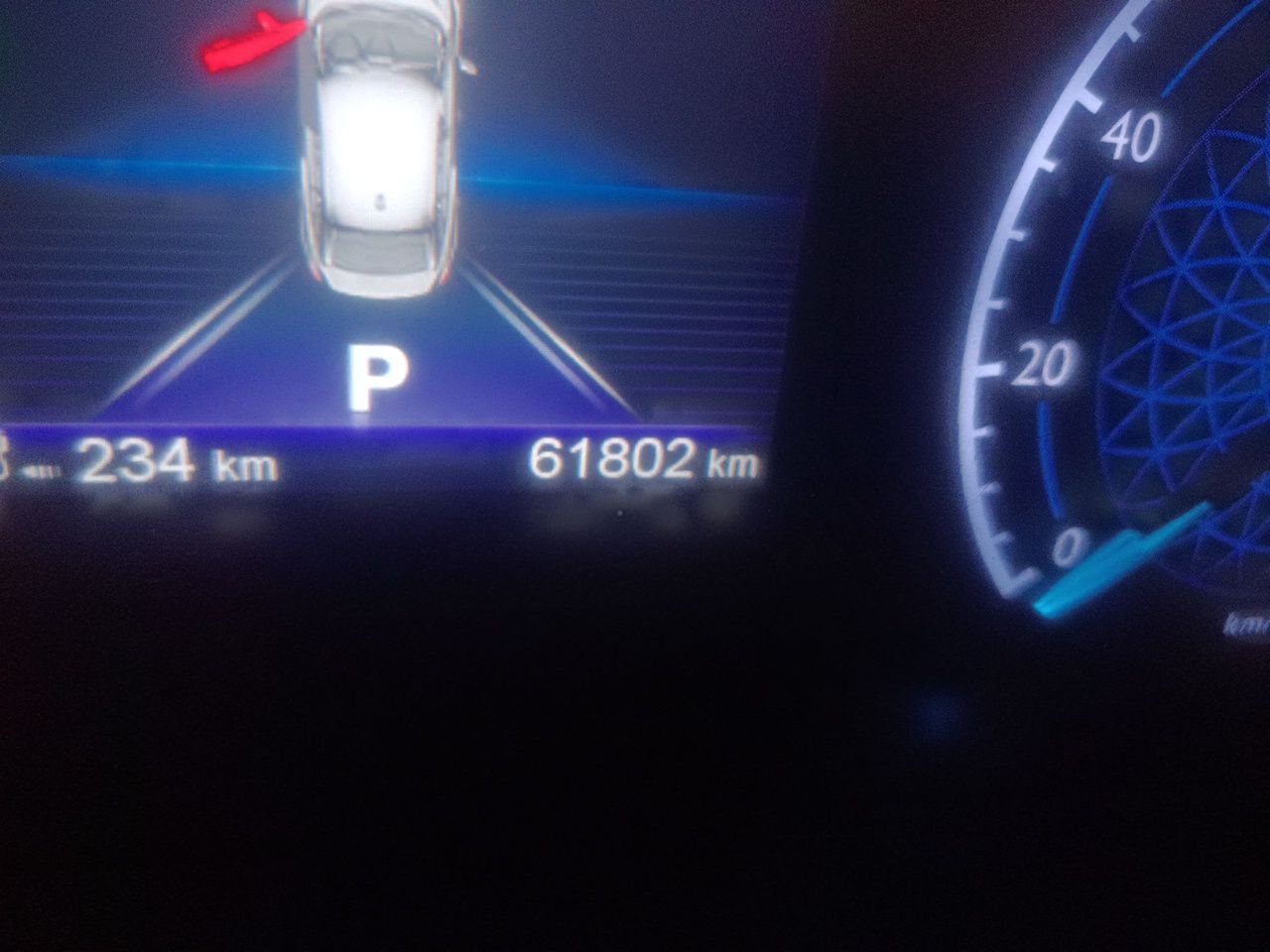 Hongqi E-QM5 2024 610 km PLUS — снимка 12