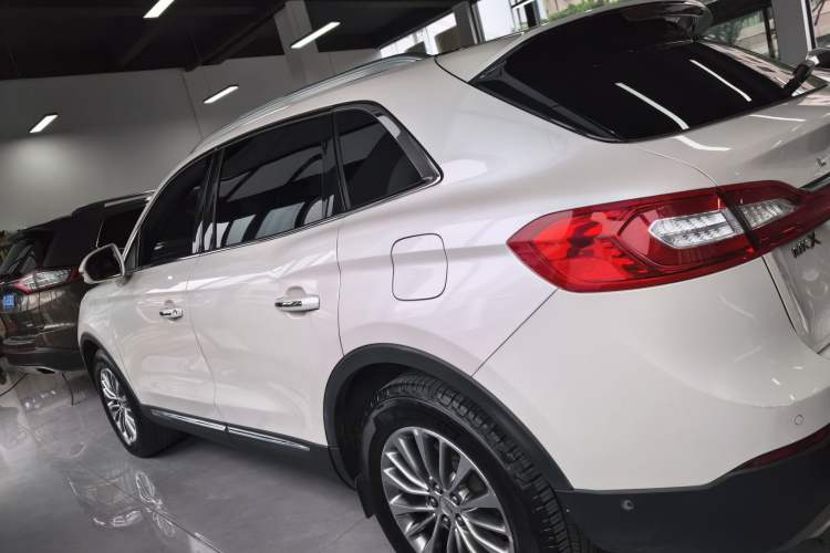 Used Lincoln MKX 2017 2.0T Four-Wheel Drive Zunya Edition
