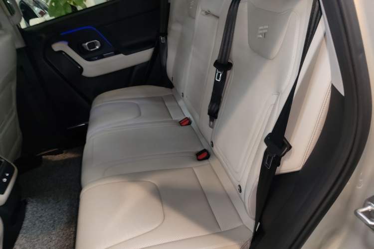 Used JETOUR Shanhai T1 2025 150 km Heading South Left Rear Seat