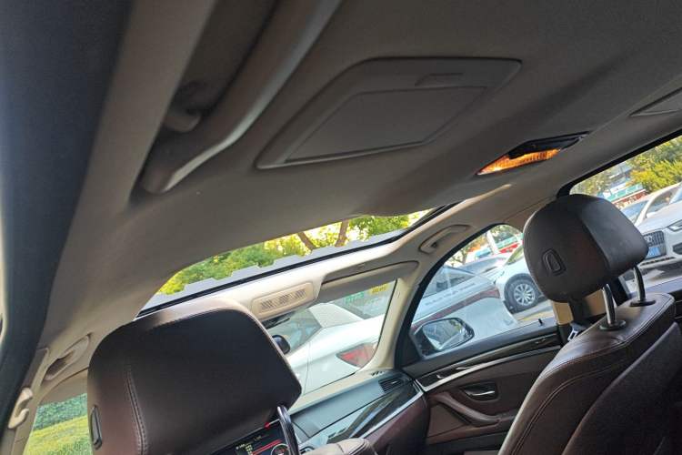 Used BMW 5 Series 2014 525Li Luxury Design Package
