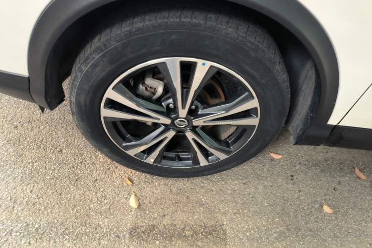 Used Nissan Qashqai 2022 2.0L CVT XV Premier Luxury Edition Left Front Wheel Hub