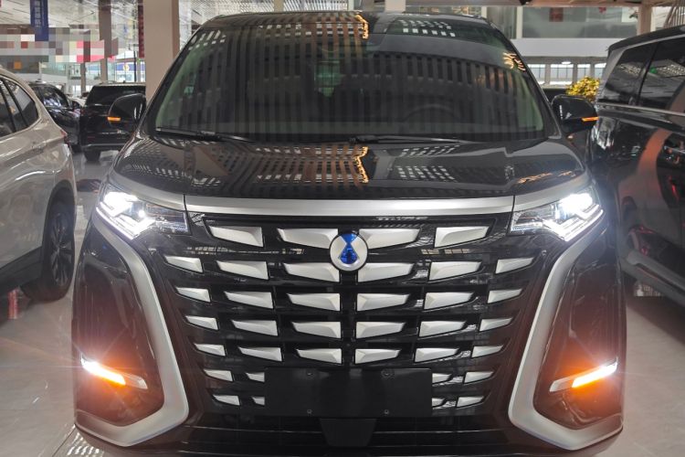 Used Denza D9 2022 DM-i 970 Four-Wheel Drive Prestige Model Front