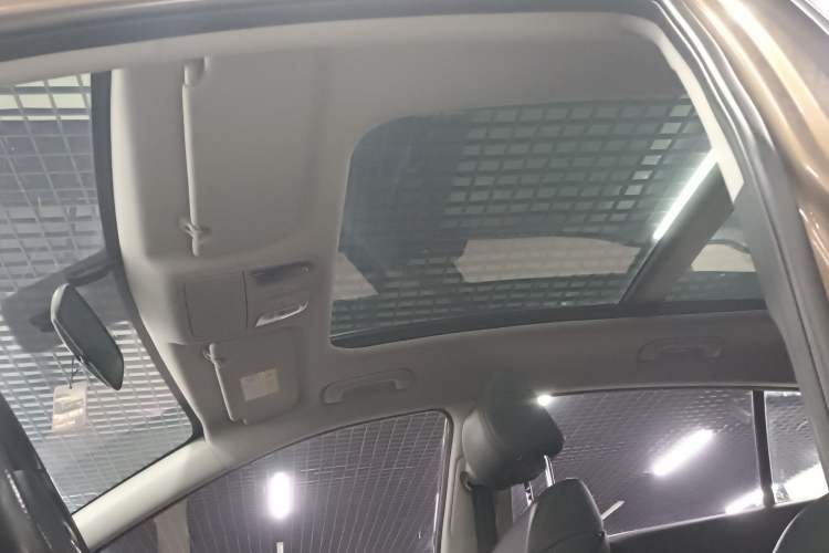 Used Kia KX5 2016 1.6T Automatic Two-Wheel Drive DLX Headliner