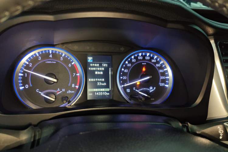 Used Toyota Highlander 2018 2.0T Four-Wheel Drive Prestige Version 7 Seats China V Emission Standard Instrument Cluster