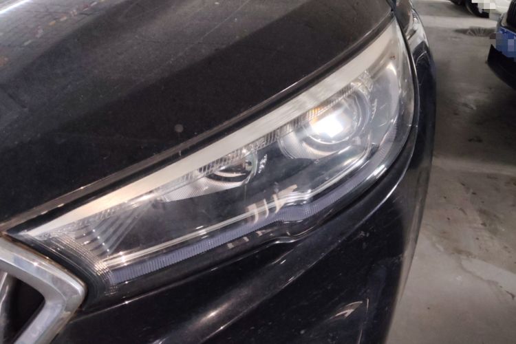 Used Hongqi H5 2022 Classic Model Facelift 1.8T Automatic Smart Connect Flagship Edition Left Front Headlight