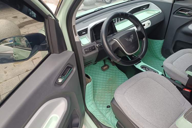 Used Wuling Hongguang MINIEV 2021 Macaron Premium Model – Lithium Iron Phosphate