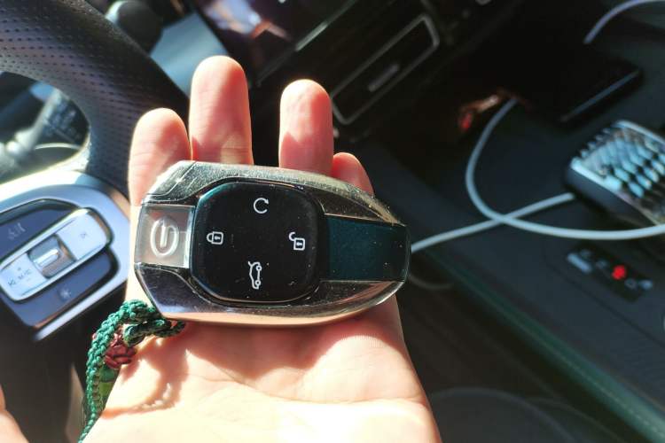 Used GAC Trumpchi GS8 2022 Flagship Series 2.0 TGDI Two-Wheel-Drive Prestige Edition (7 Seats) Vehicle Key