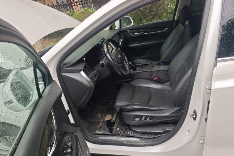 Used Cadillac XT5 2016 28T Four-Wheel Drive Luxury Model
