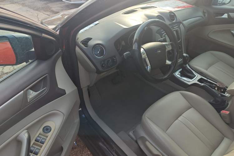 Used Ford Mondeo 2013 2.3L Fashion Edition
