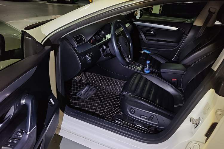 Used Volkswagen FAW-Volkswagen CC 2011 1.8 TSI Prestige Model Driver Seat