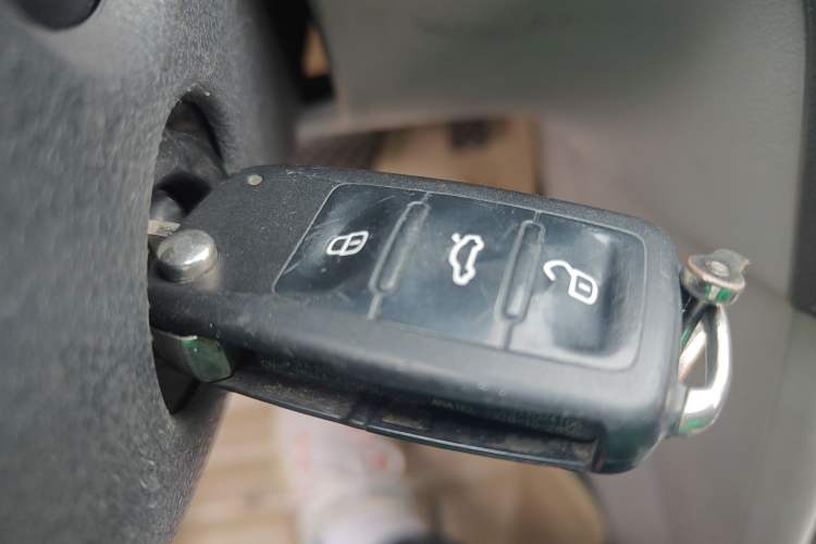 Used Skoda Rapid 2015 1.6L Automatic Smart Selection Model