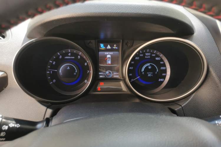 Used CHANGAN CS75 2014 2.0L Manual Luxury Version China IV Standard Instrument Cluster