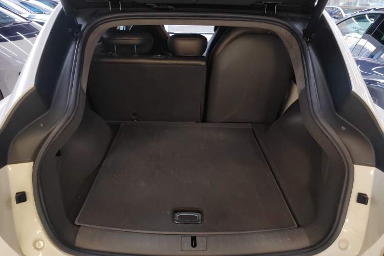 Used IM LS7 2023 100kWh Pro All-Wheel-Drive Version
