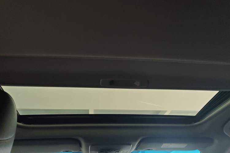 Used Toyota Camry 2021 2.0G Luxury Edition
