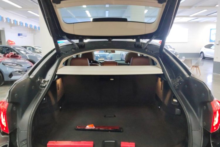 Used BMW 5 Series GT 2014 535i Leading Model