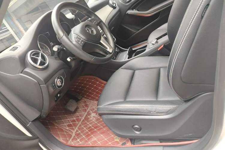 Used Mercedes-Benz GLA 2016 GLA 220 4MATIC Luxury Model
