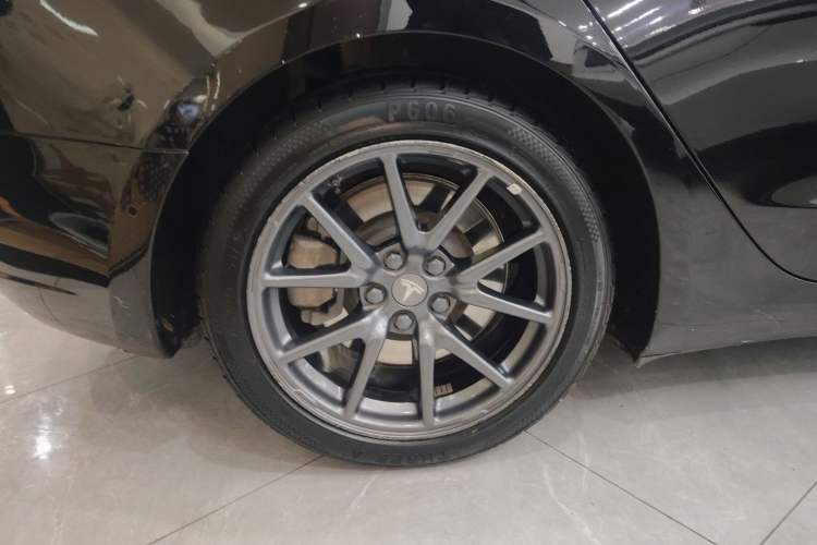 Used Tesla Model 3 2020 Standard Range Rear-Wheel Drive Upgraded Version Right Rear Wheel Hub