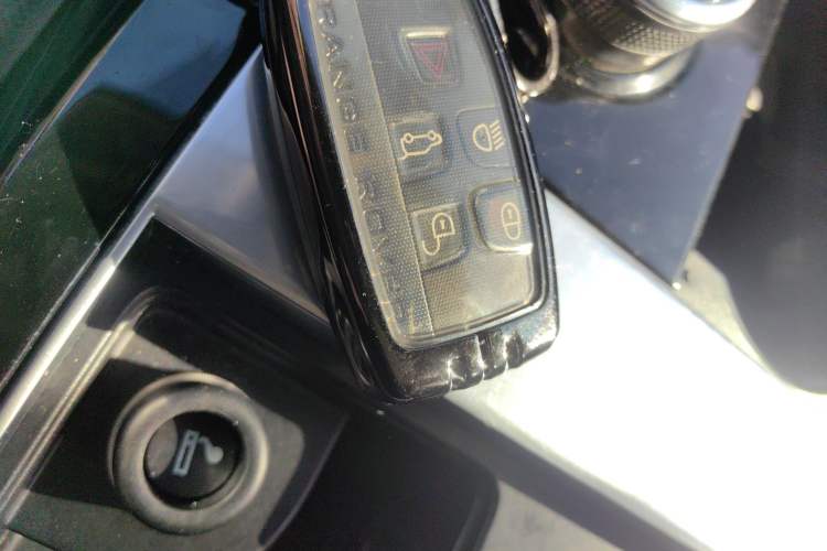 Used Land Rover Range Velar 2019 250 PS
