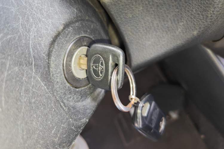 Used Toyota YARiS L Zhi Xiang 2017 1.5E CVT Dynamic Edition Vehicle Key