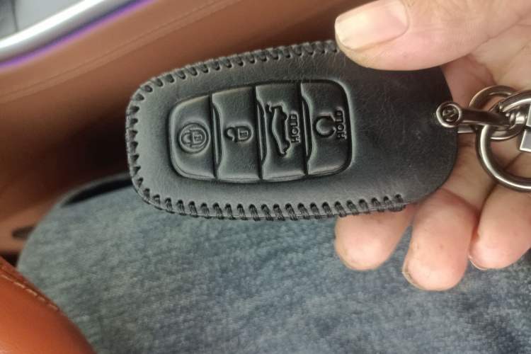 Used Hongqi H9 2022 2.0T Smart Connect Flagship Edition