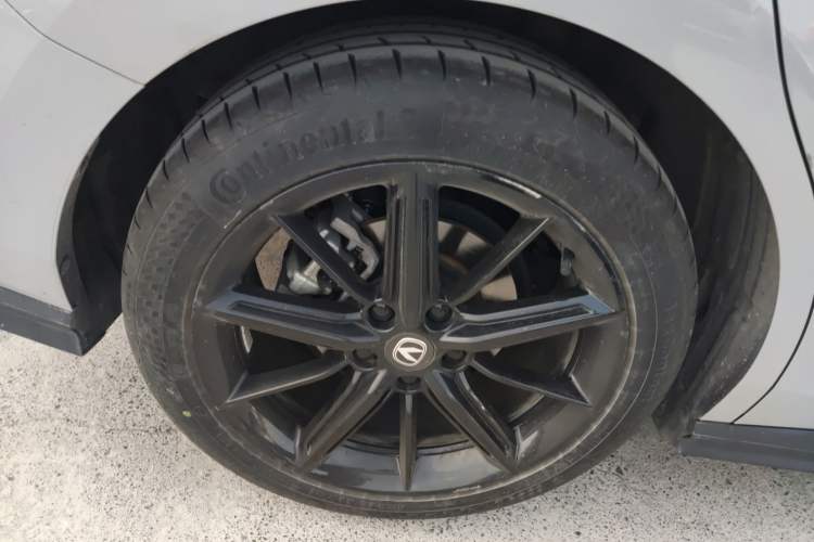 Used CHANGAN UNI-V 2022 1.5T Prestige Version
