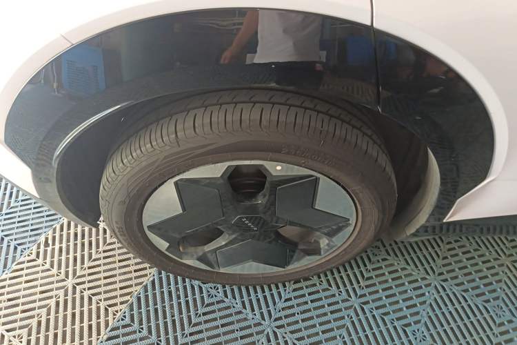 Used Zeekr X 2023 Rear-Drive YOU Edition 4 Seats Exterior 5