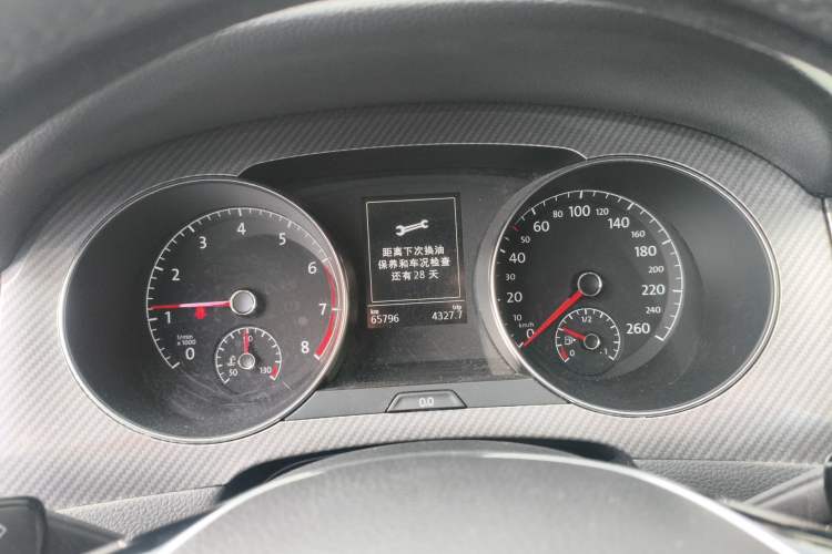 Used Volkswagen Golf Sportsvan 2019 280TSI Automatic Sentinel Model China VI Standard Instrument Cluster