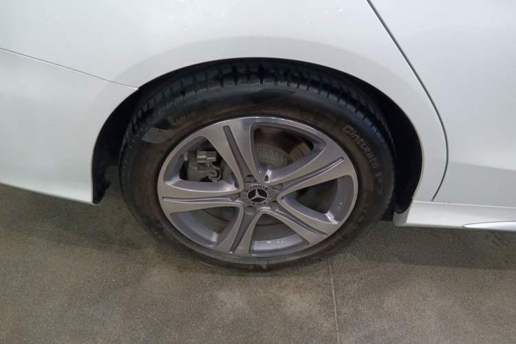 Used Mercedes-Benz C-Class 2021 C 260 L Sport Edition Right Rear Wheel Hub