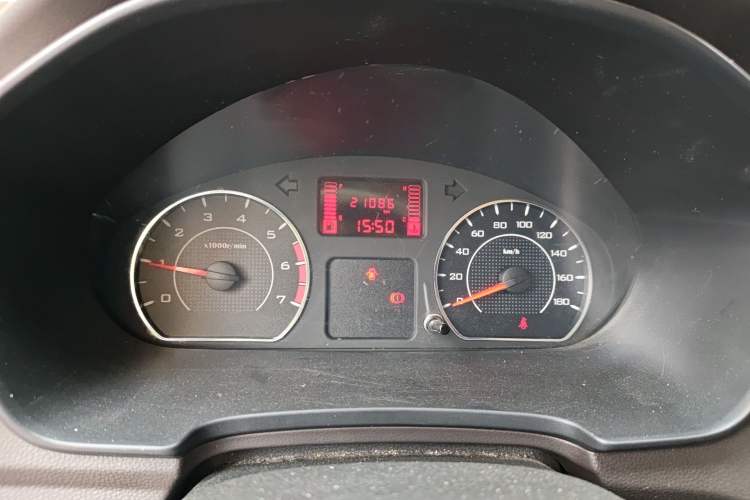 Used Wuling Hongguang V 2021 1.5L Jingqu Version LAR Odometer Close Up