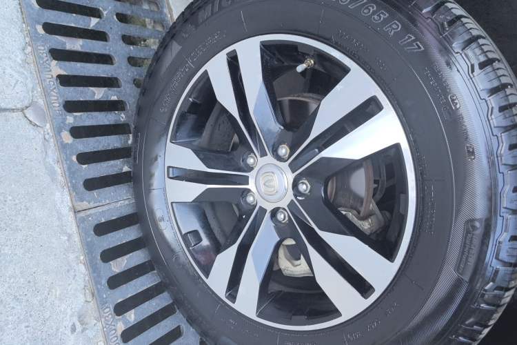 Used CHANGAN CS75 2016 2.0L Manual Luxury Version China V Standard
