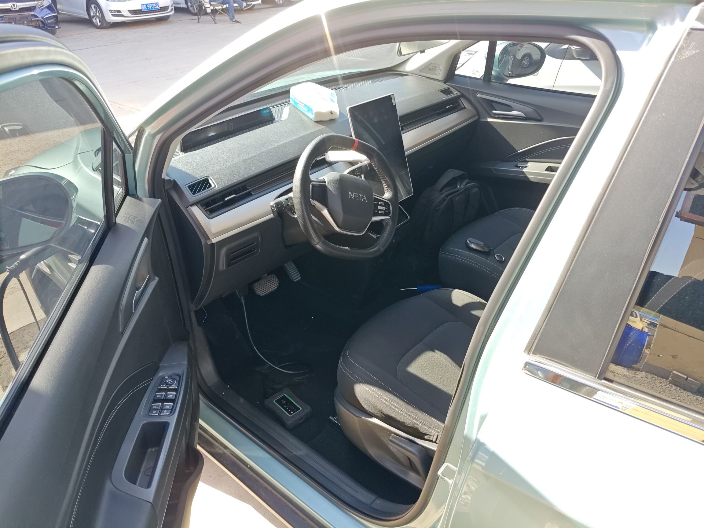 Переднее сиденье в автомобиле