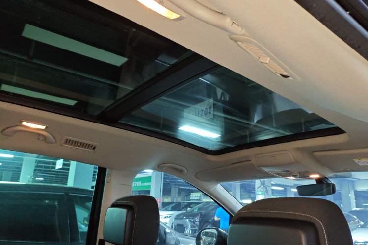 Used Volkswagen Sharan 2018 380TSI Comfort Edition 7-Seater Headliner