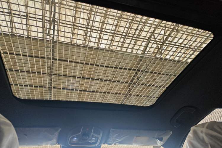 Used Geely Galaxy Xingjian 7 EM-i 2025 120km Exploration+ Version
